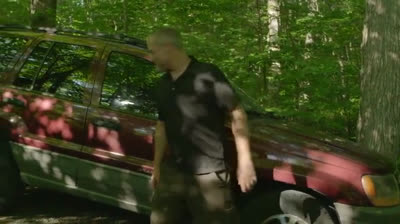 Terreur Dans Les Bois - S01E06 - Bigfoot & The Catacombs VOSTFR