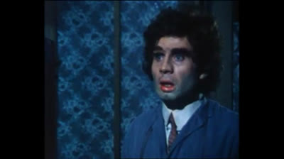 La poupée sanglante. Ep1 . Série.