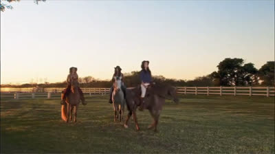 Tierra de Reyes | 1x18 | El beso de Andrea