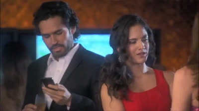 Tierra de Reyes | 1x22 | Inconsciente